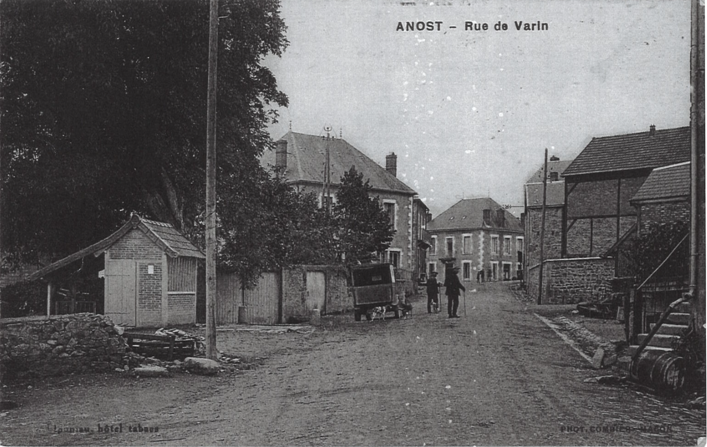 Rue André Basdevant / Place de la Bascule