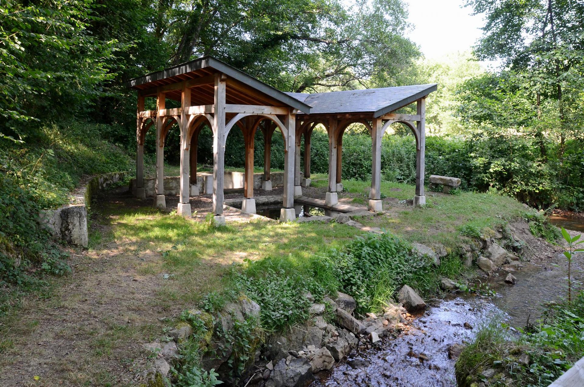 Lavoir de la Pierre en Ia ©YL